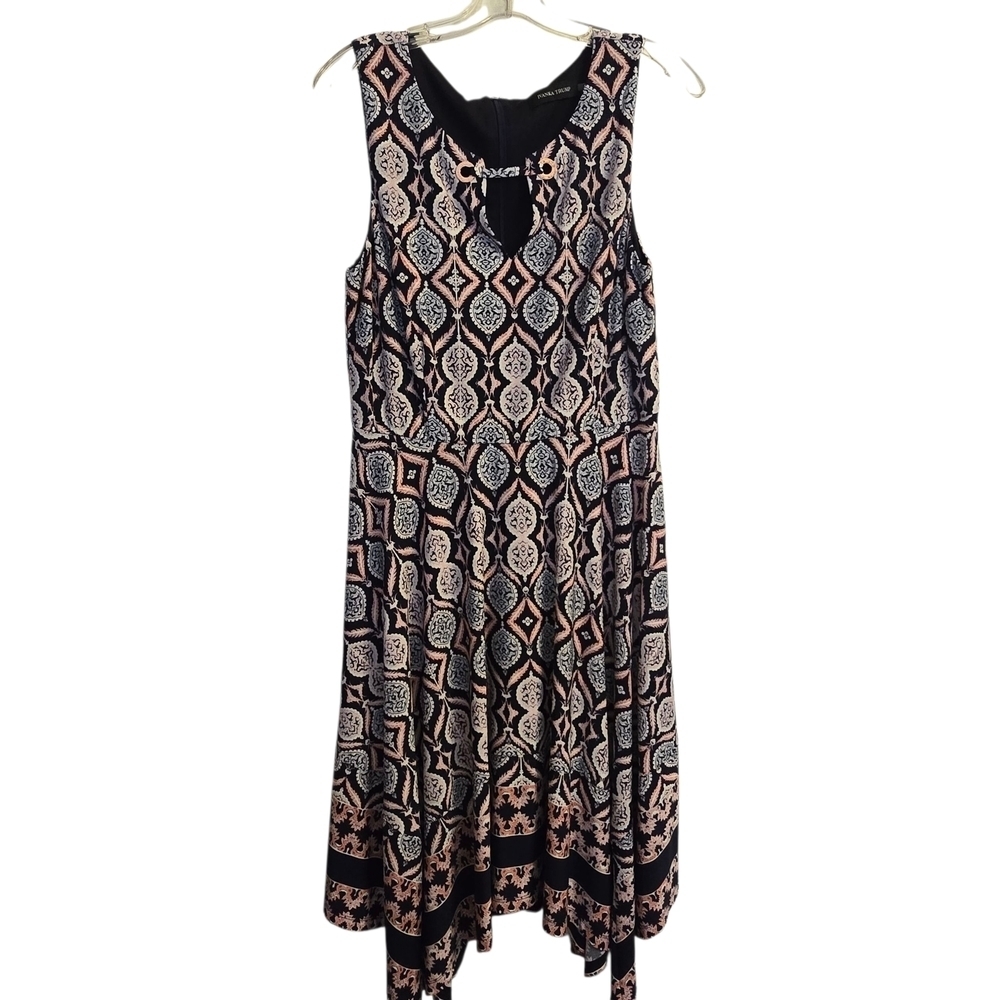 Ivanka Trump Elegant Black and Coral Pink Patterned Dress